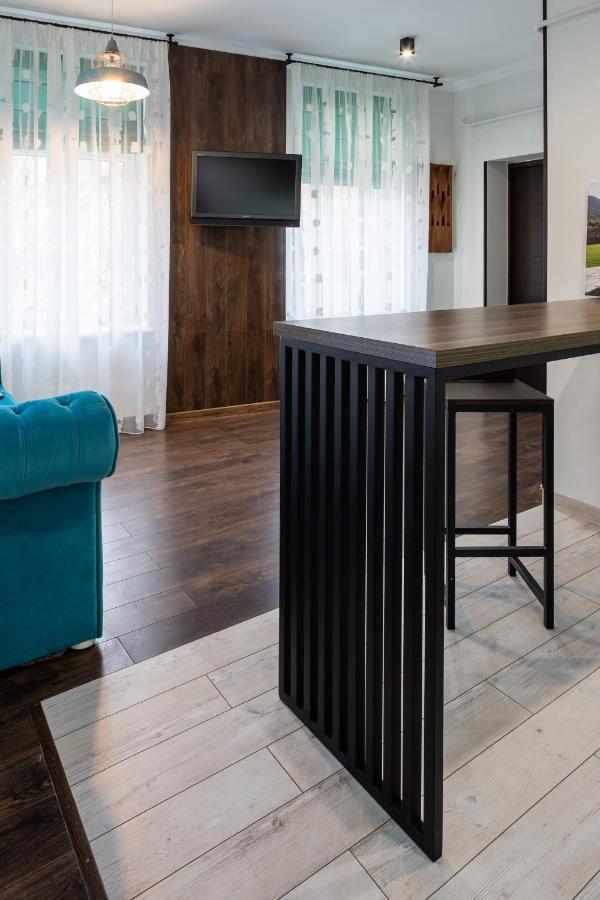 Lion King D2 Apartman Lviv Kültér fotó