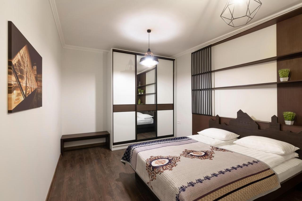 Lion King D2 Apartman Lviv Kültér fotó