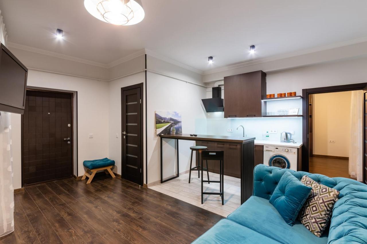 Lion King D2 Apartman Lviv Kültér fotó